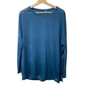 Alo Yoga Arrow Oversized Long Sleeve Tee Teal Blue - Fits M–L